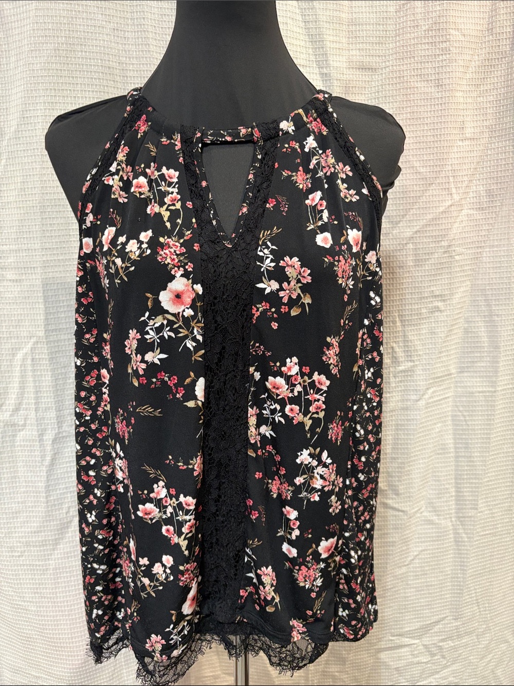 Floral Lace-Trim Halter Top - Black/Pink